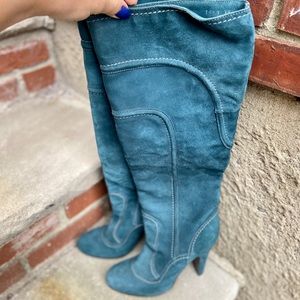 Suede heel boots